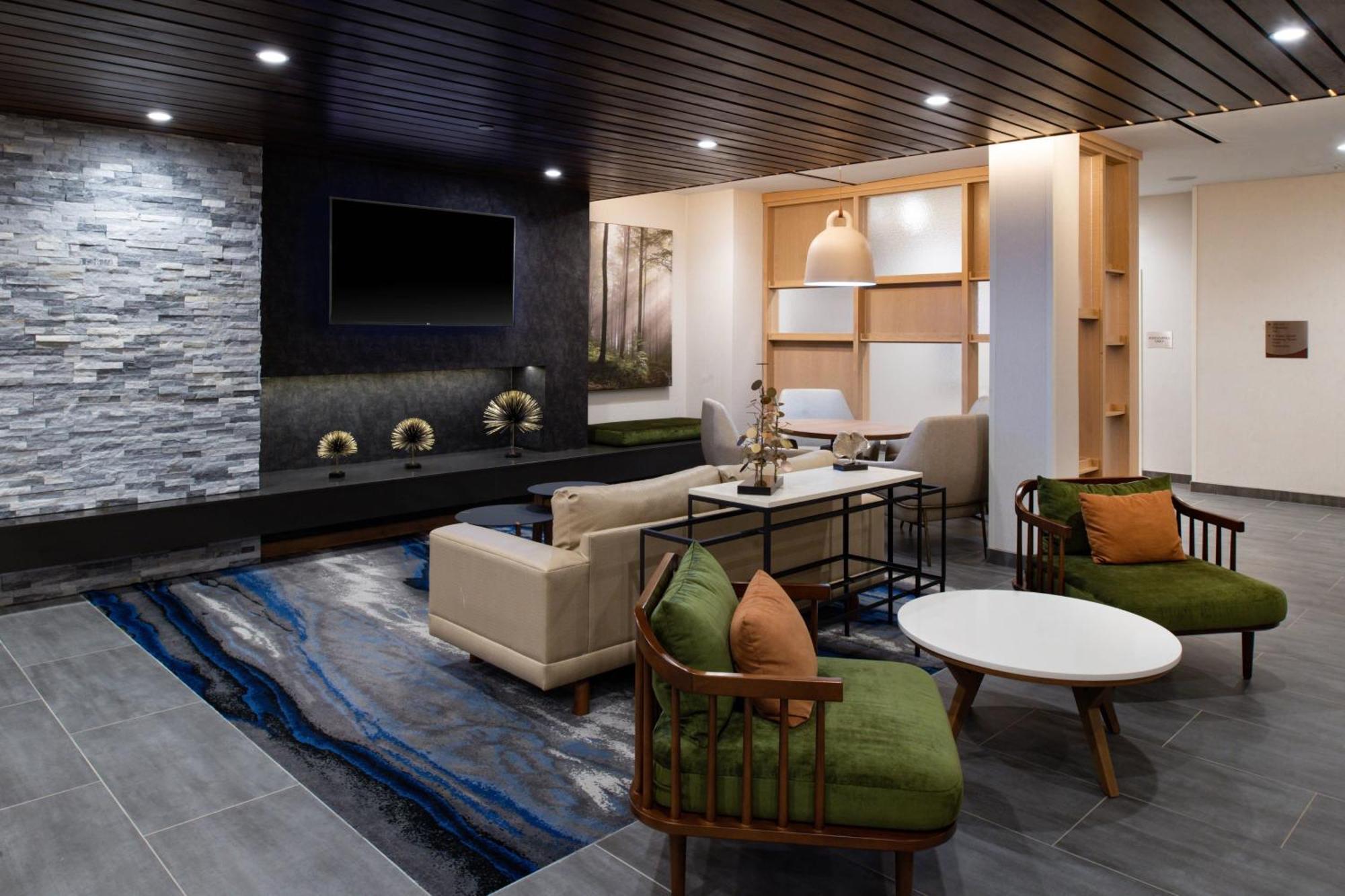Fairfield Inn & Suites By Marriott Charlotte University Research Park Exterior photo